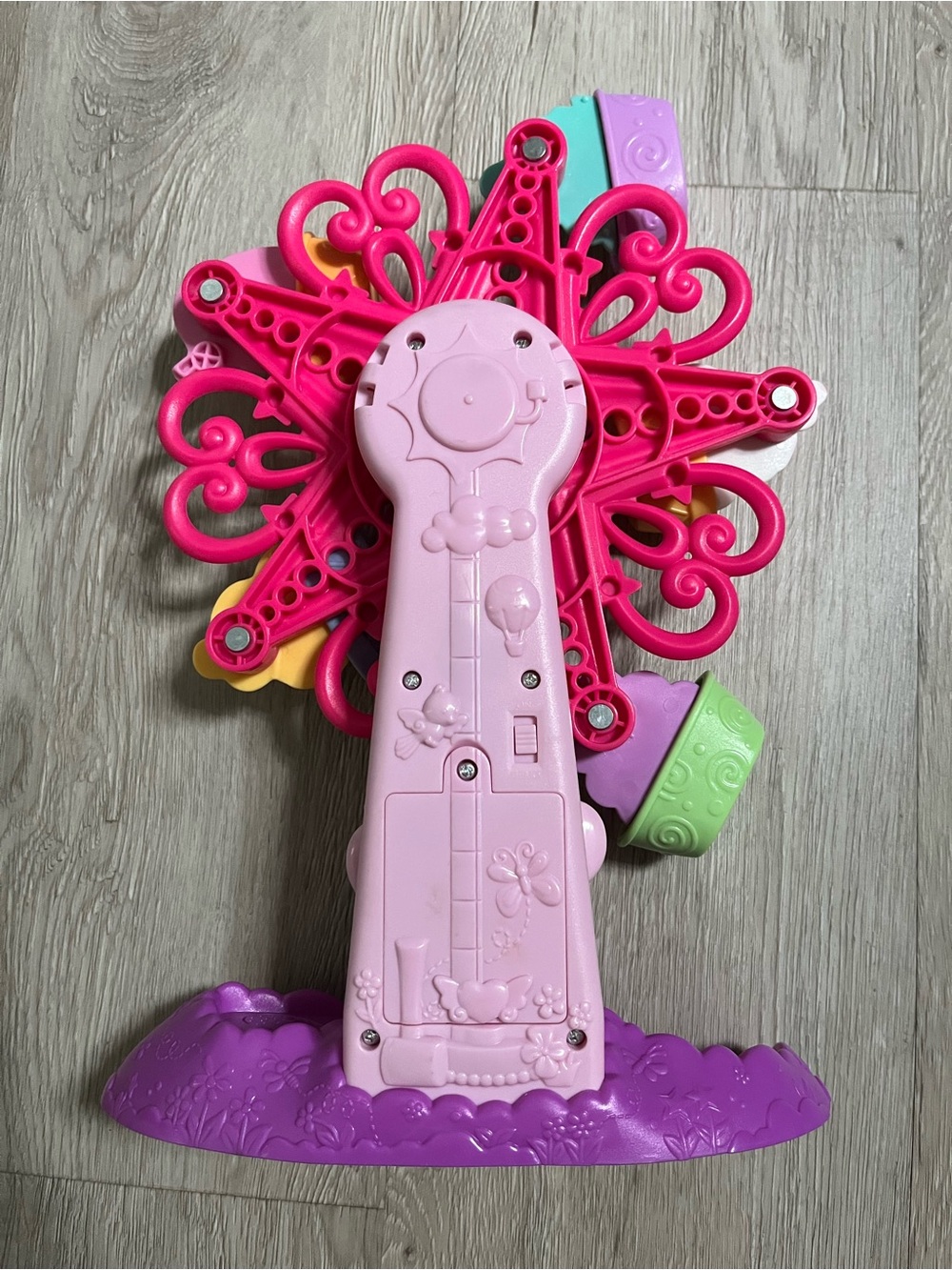My Little Pony Ferris Wheel Dessert Treats Playset Toy w/Rotating Wheel & Sound - Picture 2 of 5